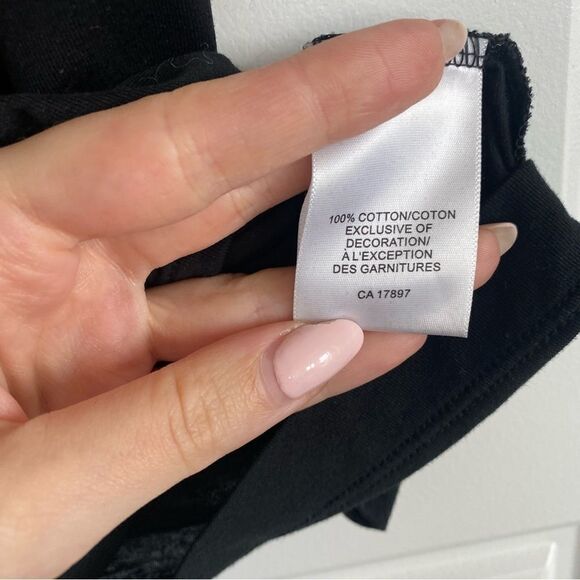 BANANA REPUBLIC black tank top - Picture 5 of 8